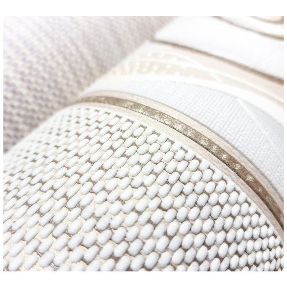 Обои виниловые на бумажной основе Vilia Одри (Б9-00-1396-61) 0,53х10 м